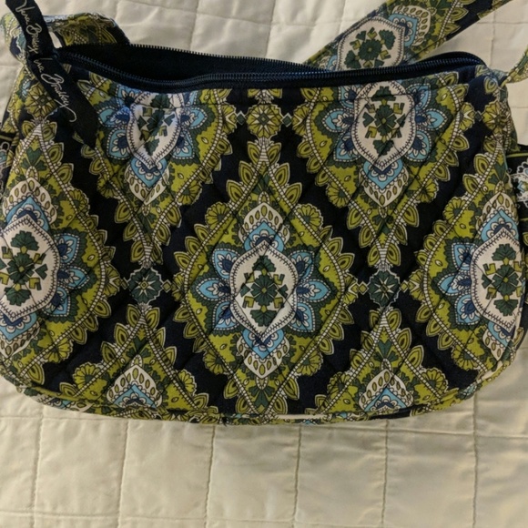 Vera Bradley Shoulder Bag, retired Cambridge print - Picture 4 of 4